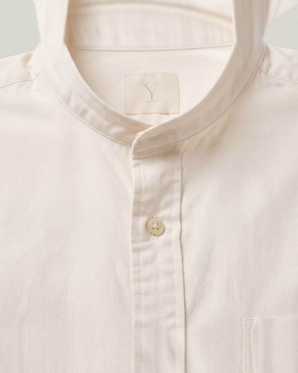 Poplin Band Collar Shirt in Ecru, fabric detail
